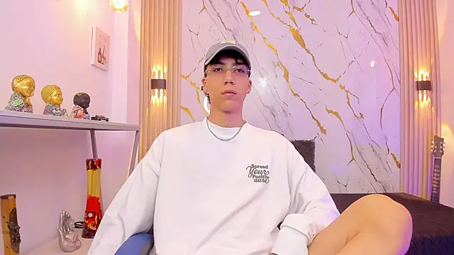 Nikolay Gregori online show from April 15, 2026, 4:19 am