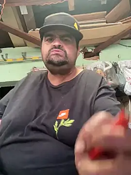 Snapshot of Miguel16i chatting on March 13, 2025, 4:01 pm Miguel16i online show from March 13, 2025, 4:01 pm