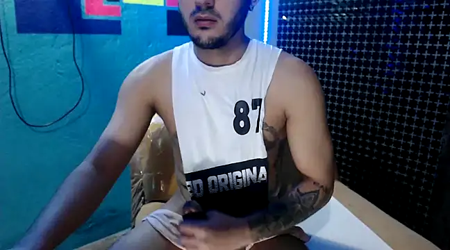 Snapshot of xxxxhotxoxo chatting on December 14, 2024, 6:35 am xxxxhotxoxo online show from December 14, 2024, 6:35 am