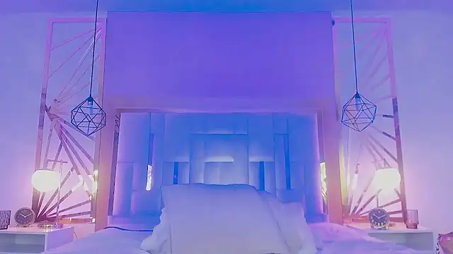 valeriee millerr  online show from January 13, 2025, 7:10 pm