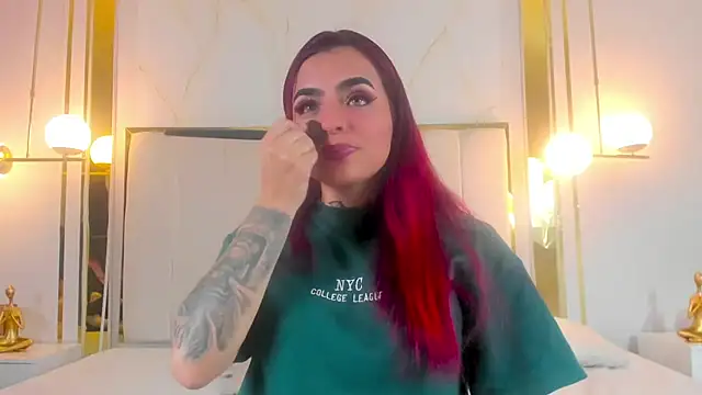 valeriee millerr  online show from January 14, 2025, 6:17 pm