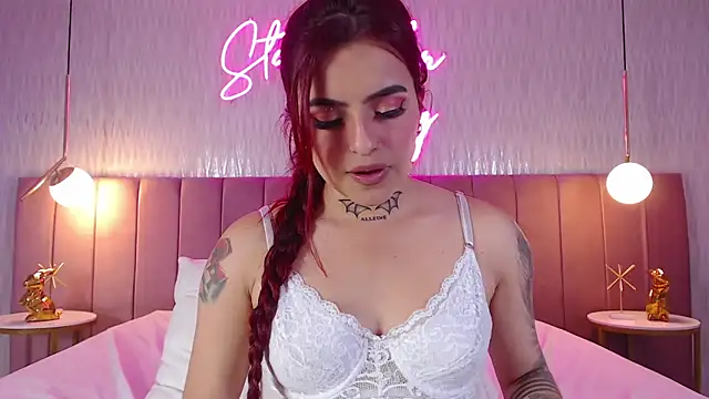 valeriee millerr  online show from January 29, 2025, 9:28 pm