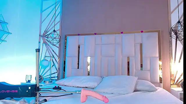 valeriee millerr  online show from February 28, 2025, 4:10 pm