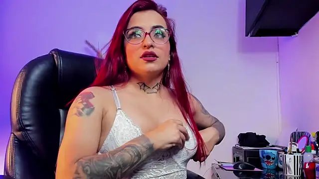 valeriee millerr  online show from March 21, 2025, 7:35 pm