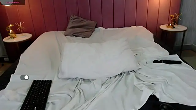 valeriee millerr  online show from October 21, 2025, 2:29 pm