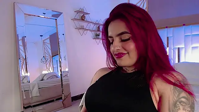 valeriee millerr  online show from October 31, 2025, 7:37 pm