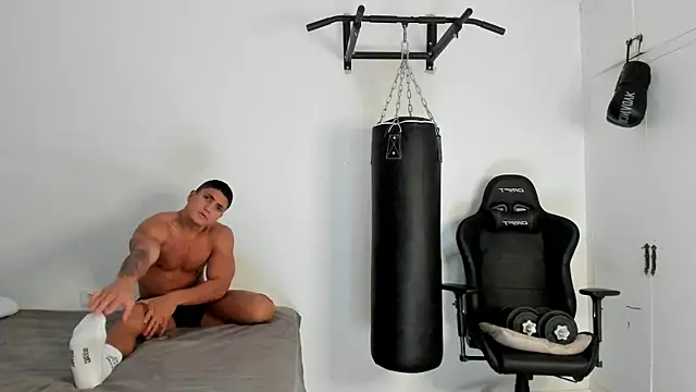 dan01  online show from November 13, 2025, 1:21 pm