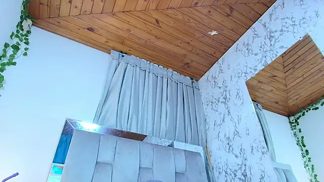 Eda Bonne online show from March 15, 2026, 12:33 pm