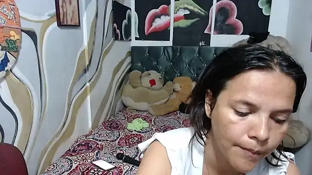 manzanahot9 online show from March 21, 2026, 6:11 pm