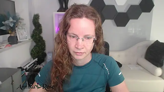 Snapshot of AnnikaRose chatting on January 14, 2025, 9:09 pm AnnikaRose online show from January 14, 2025, 9:09 pm