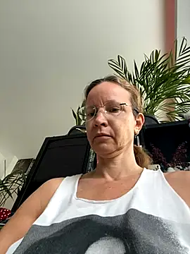 Snapshot of AnnikaRose chatting on September 10, 2025, 5:40 am AnnikaRose online show from September 10, 2025, 5:40 am