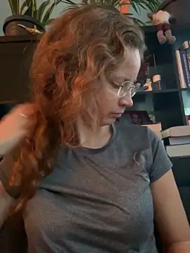 AnnikaRose online show from November 10, 2025, 6:45 am