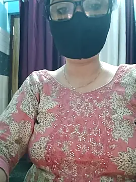 Aishwaryaa 69 online show from November 7, 2025, 2:44 am