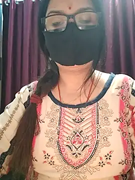 Aishwaryaa 69 online show from November 30, 2025, 1:04 pm