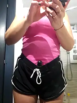 Snapshot of Kitty_Doll69 chatting on December 9, 2024, 9:39 am Kitty Doll69 online show from December 9, 2024, 9:39 am