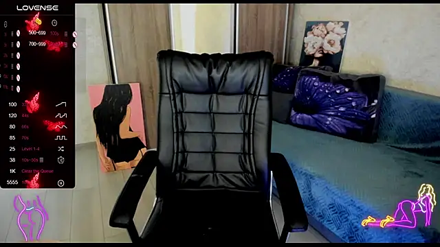  NigoNika online show from February 2, 2025, 12:13 pm