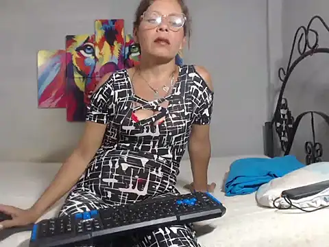 Horney-Blonde online show from February 26, 2025, 10:09 pm