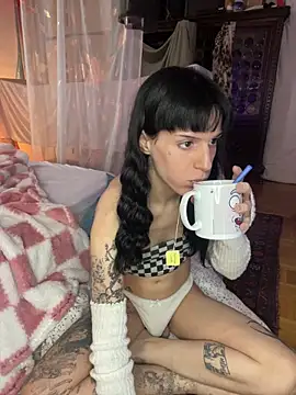 giuli zerozero online show from October 28, 2025, 2:09 pm