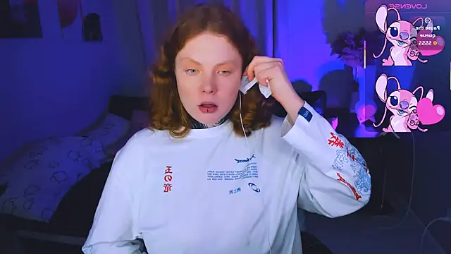 Cassie xKiss online show from November 30, 2025, 8:46 pm