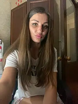 Lanaa19 online show from January 7, 2025, 8:31 pm