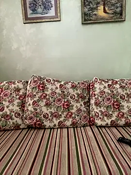 Lanaa19 online show from September 23, 2025, 10:29 am