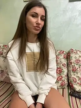 Lanaa19 online show from November 17, 2025, 10:59 pm