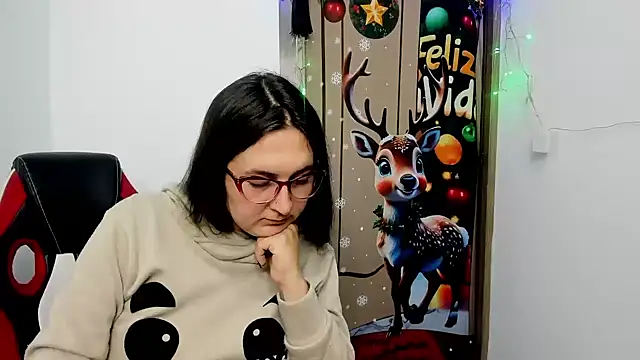Sweet-Suck69 online show from December 19, 2024, 4:45 am