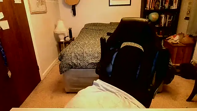 Hairy Guy30 online show from February 10, 2025, 8:21 pm