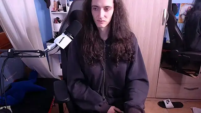 MemiKouki online show from January 27, 2025, 5:37 pm