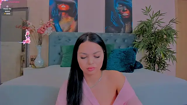 MichelleReys online show from January 23, 2025, 3:37 am