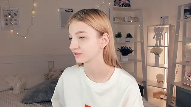 YuNabif online show from February 22, 2025, 1:13 pm