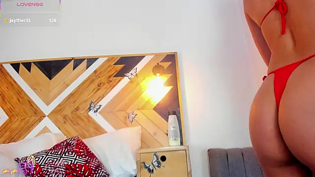 Snapshot of Kathaleiya_Ozz chatting on October 17, 2025, 7:38 pm Kathaleiya Ozz online show from October 17, 2025, 7:38 pm