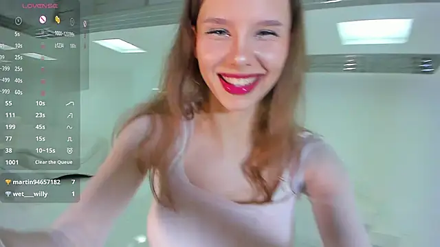 Snapshot of Elation_Evy chatting on December 3, 2024, 6:49 pm Elation Evy online show from December 3, 2024, 6:49 pm