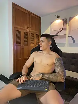  joansoto online show from December 2, 2025, 1:50 pm