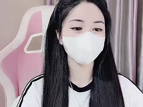  Lygn   online show from February 4, 2025, 6:06 pm