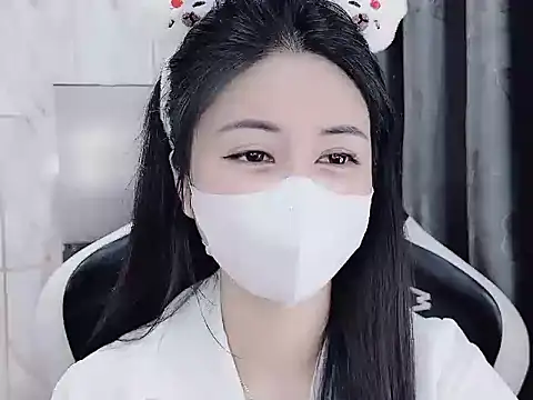  Lygn   online show from February 11, 2025, 4:01 am