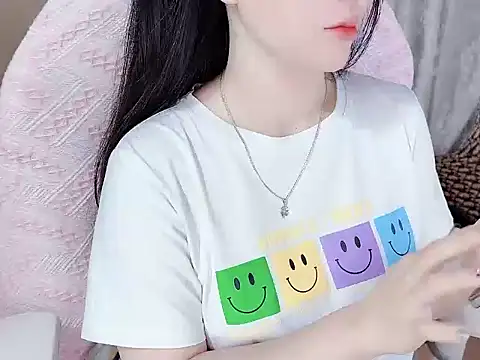  Lygn   online show from October 12, 2025, 10:31 pm