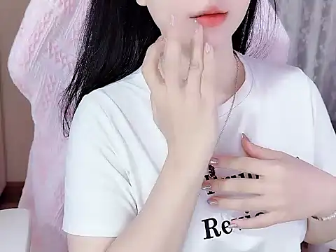  Lygn   online show from October 25, 2025, 10:01 am