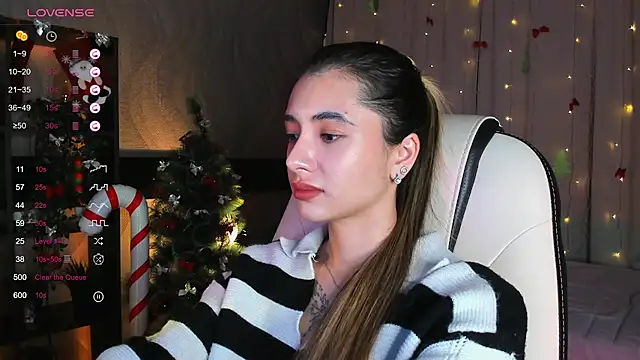 DarlaLike online show from December 18, 2025, 3:45 am