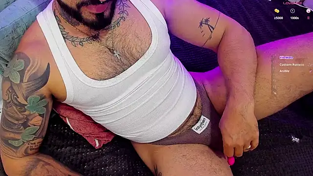 Snapshot of mikemulerr chatting on February 11, 2026, 11:32 pm mikemulerr online show from February 11, 2026, 11:32 pm