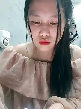 Snapshot of Lien-Yeu chatting on February 6, 2025, 2:26 pm Lien-Yeu online show from February 6, 2025, 2:26 pm