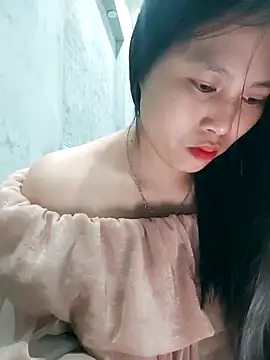 Snapshot of Lien-Yeu chatting on February 20, 2025, 1:36 am Lien-Yeu online show from February 20, 2025, 1:36 am