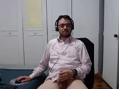 Diptongo online show from December 2, 2024, 10:23 pm