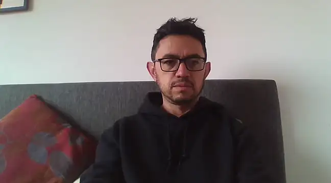 Diptongo online show from March 4, 2025, 1:38 pm