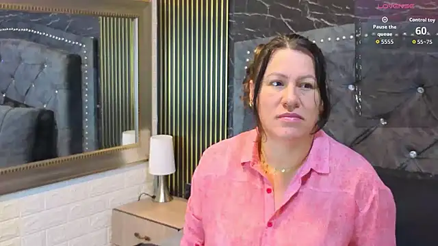 Snapshot of charlotte__G chatting on April 18, 2026, 11:03 am charlotte G online show from April 18, 2026, 11:03 am