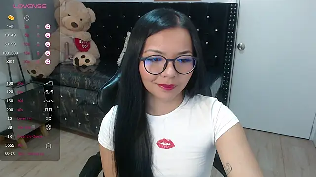 liz 25b online show from February 13, 2025, 3:18 am