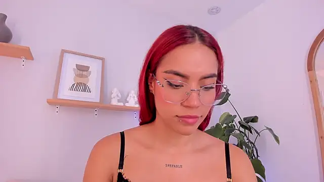 Scarlett Morgan  online show from February 10, 2025, 10:40 pm