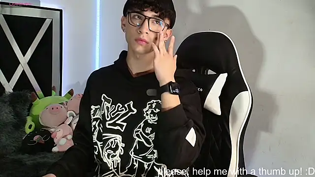 Niico Cruz online show from December 3, 2024, 9:45 pm