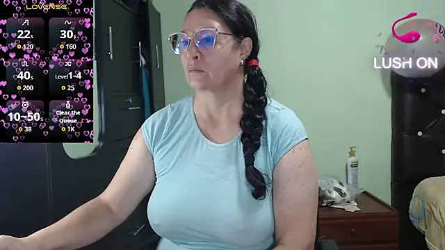 hairyglad69 online show from October 7, 2025, 2:47 pm