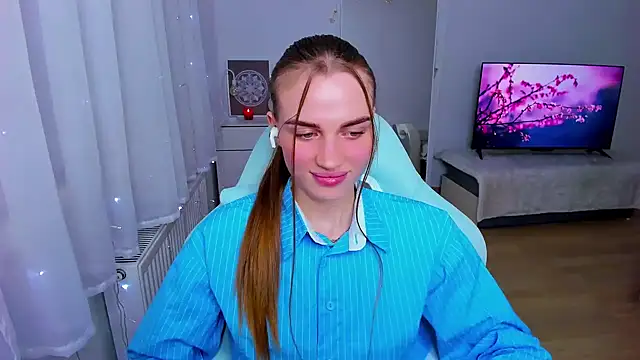StellaLawless online show from December 13, 2024, 11:28 pm